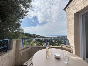 Appartement climatisé 2 pièces avec piscine et parking sécurisé - FR-1-226-524